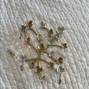 Anthropologie Gold and White Floral Jewelry Organizer